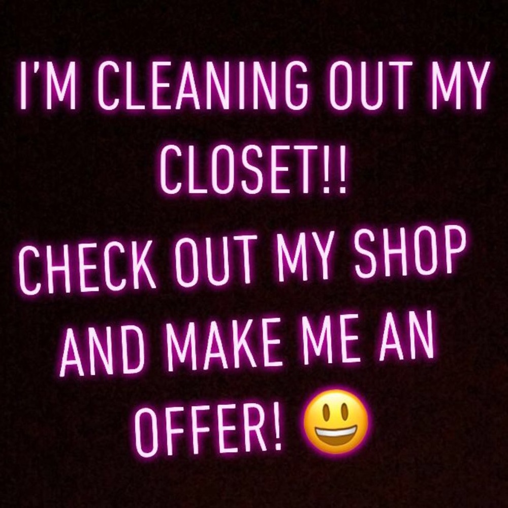 Check out my Closet! 🙃
